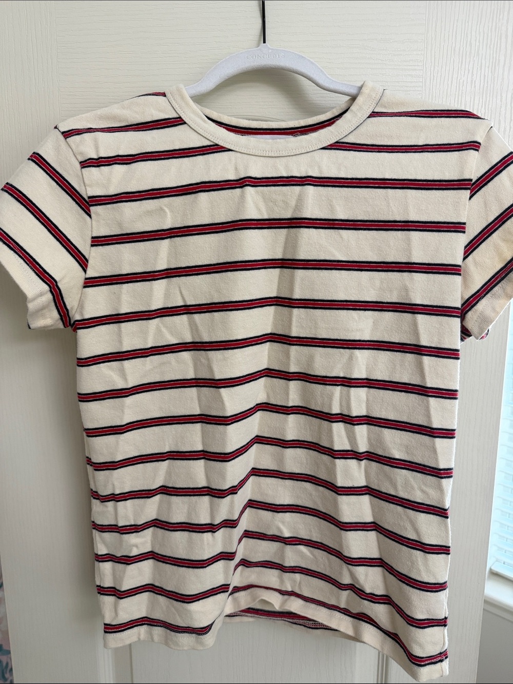 PARKE cream, red and navy blue t shirt and lounge pants - Picture 5 of 6